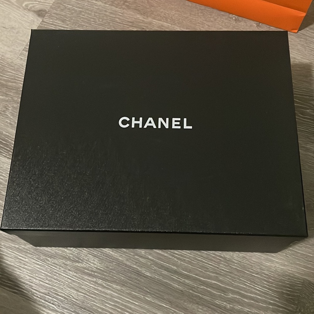 Chanel shoe box